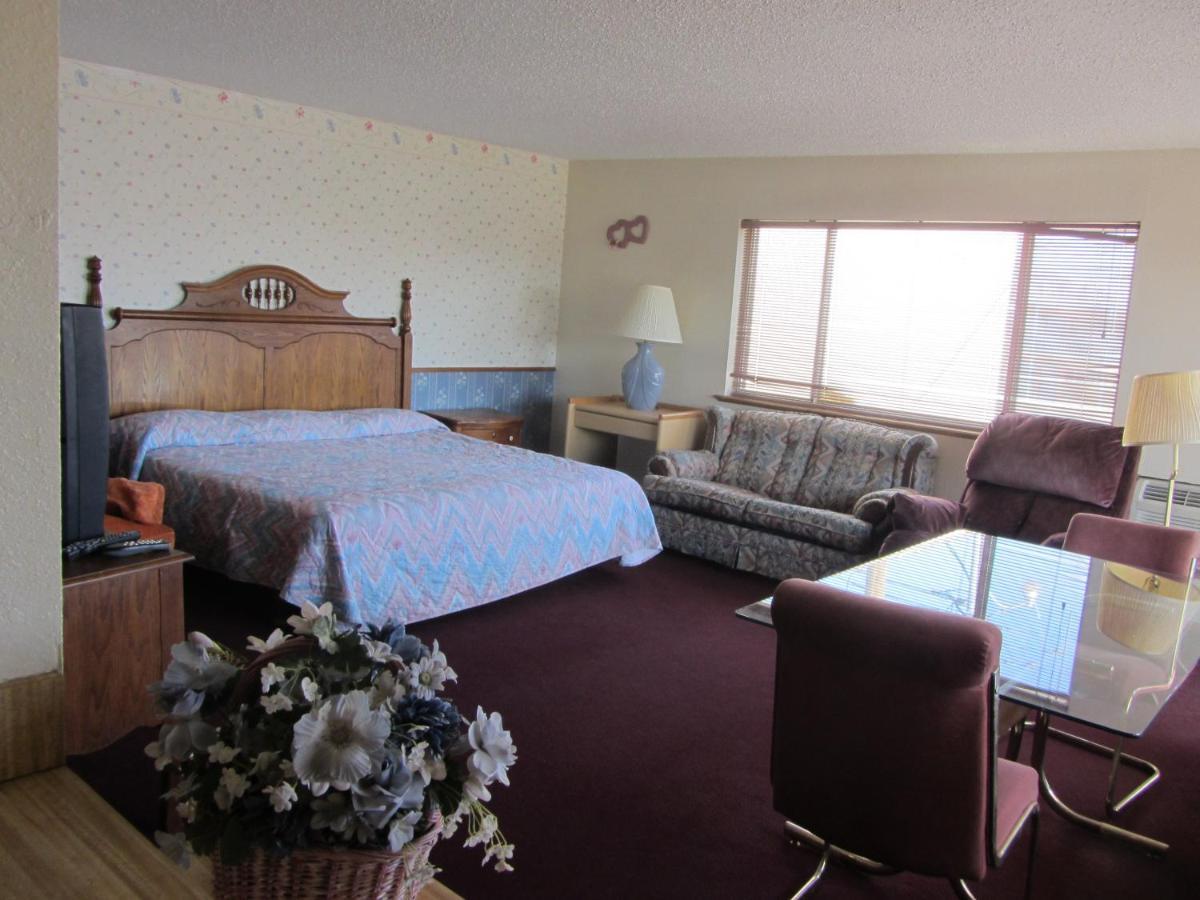 Warrick Plaza Inn Plainview Room photo