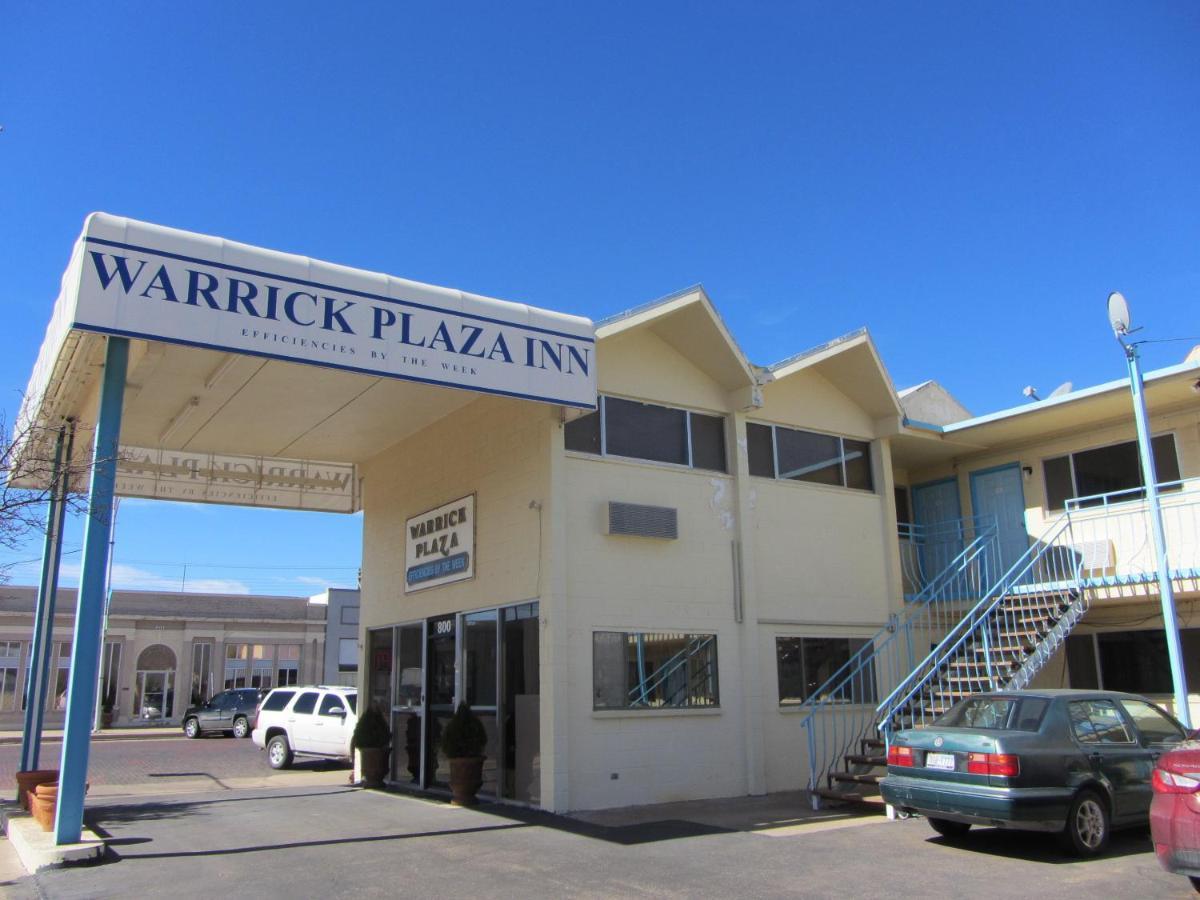 Warrick Plaza Inn Plainview Exterior photo